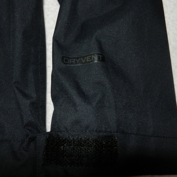The North Face Jacket Boys Medium Black Mesh Lined Winter Outerwear Skiing - Picture 3 of 14